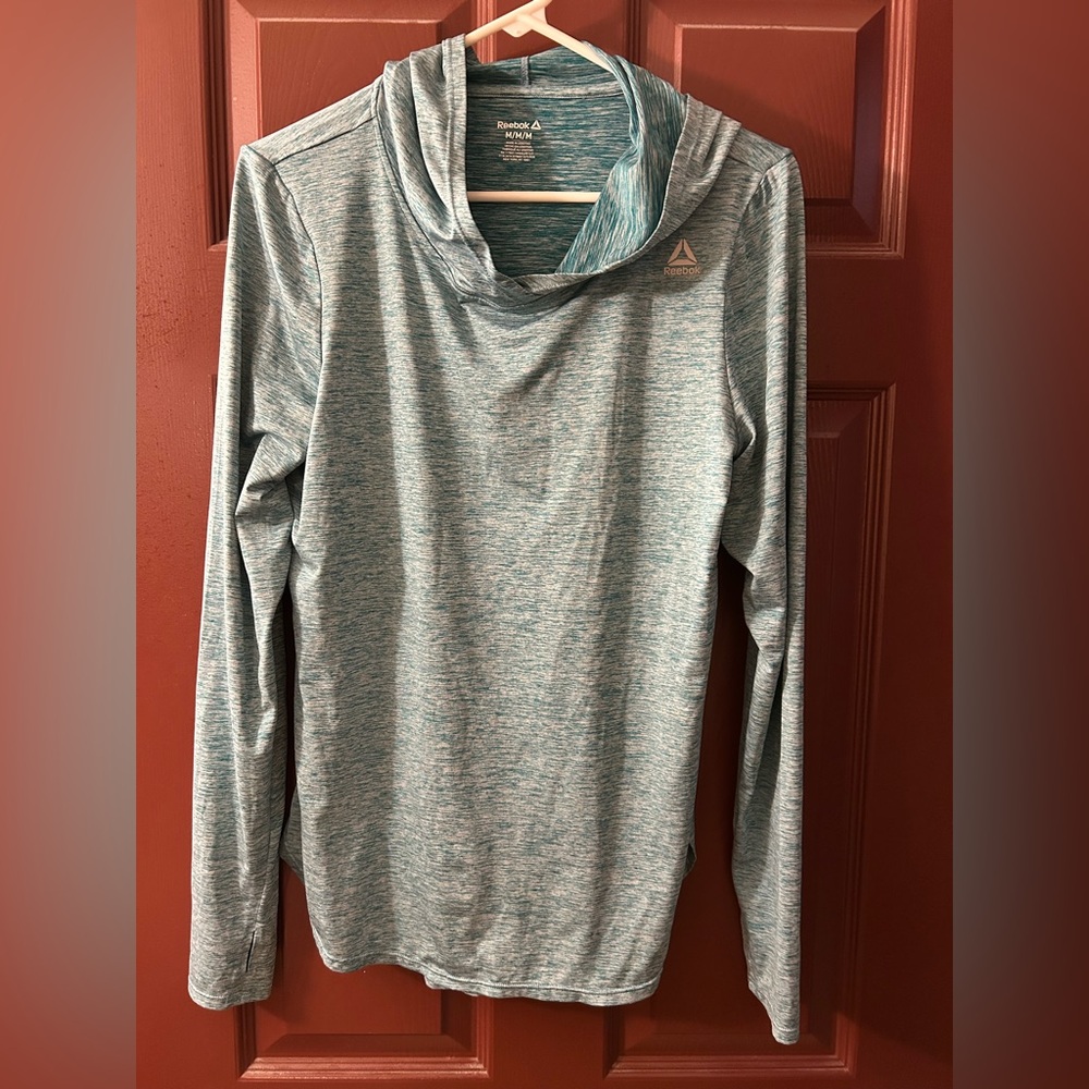 Reebok - Women’s active long sleeve athletic hoodie

Size: Medium